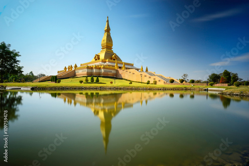 Pagoda Mahabua, Roi-Et, Thailand © montreehanlue