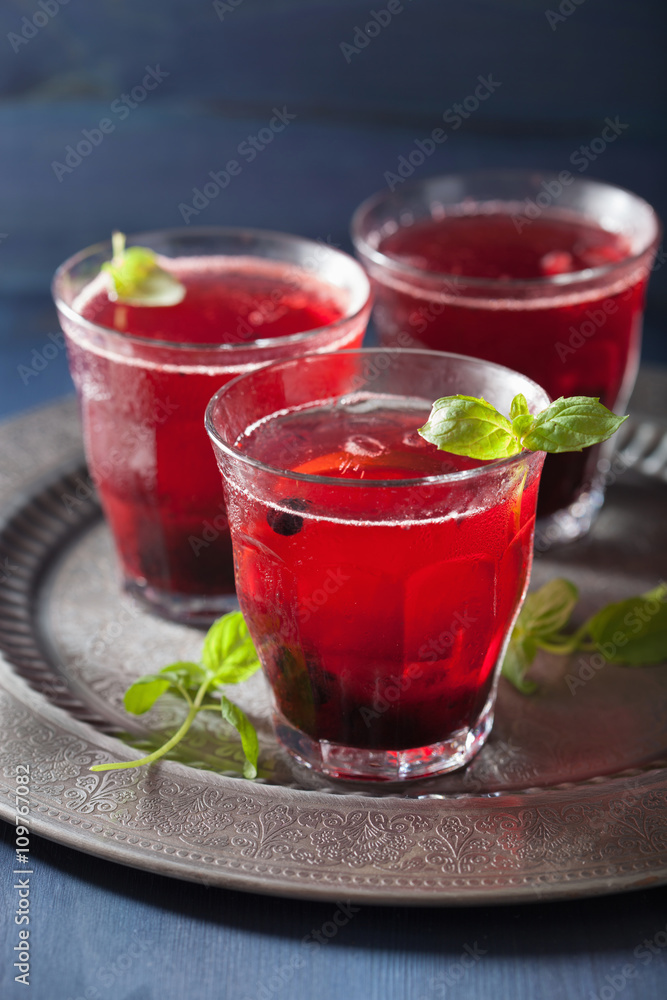 refreshing blueberry drink with lime and mint refreshing blueberry drink with lime and mint