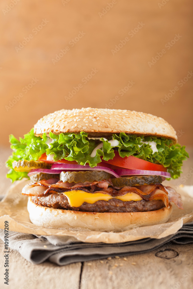 bacon cheese burger with pickles tomato onion bacon cheese burger with pickles tomato onion