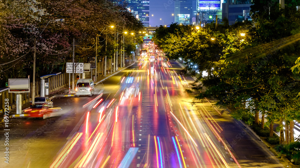Obraz premium Bangkok cityscape of light trails with blurred colors