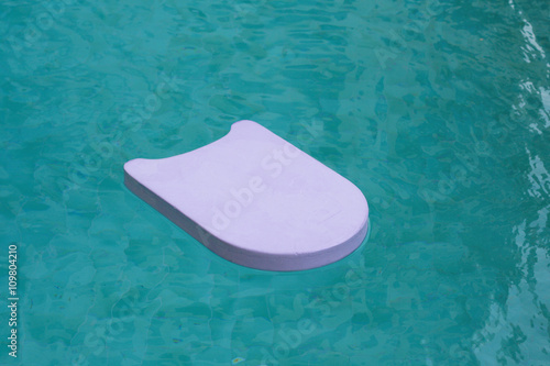 Swimming floating board