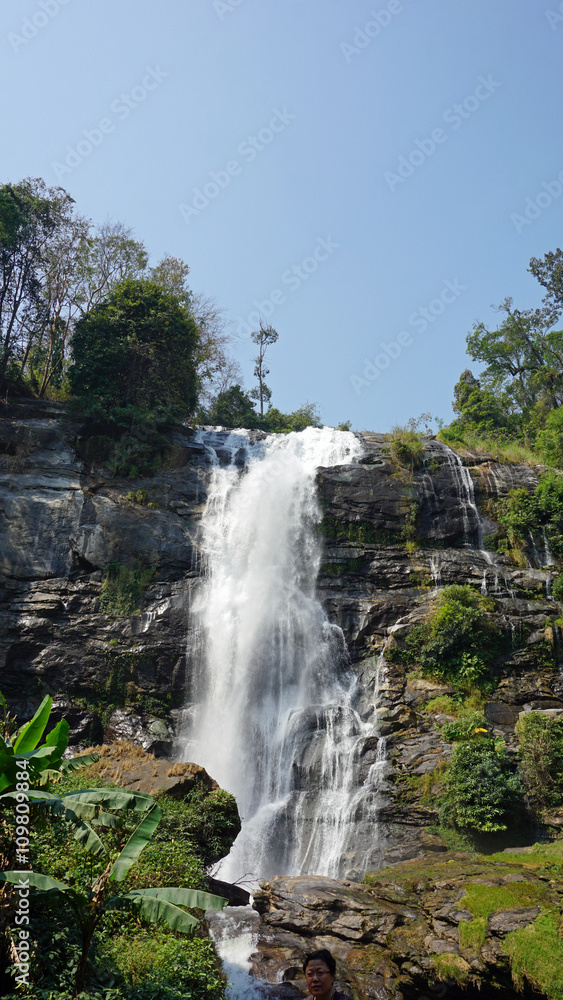 Obraz premium mae ya waterfall