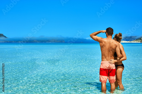 couple in the sea