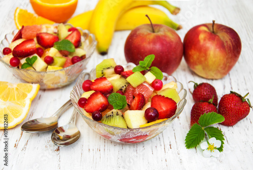 Salad with fresh fruits