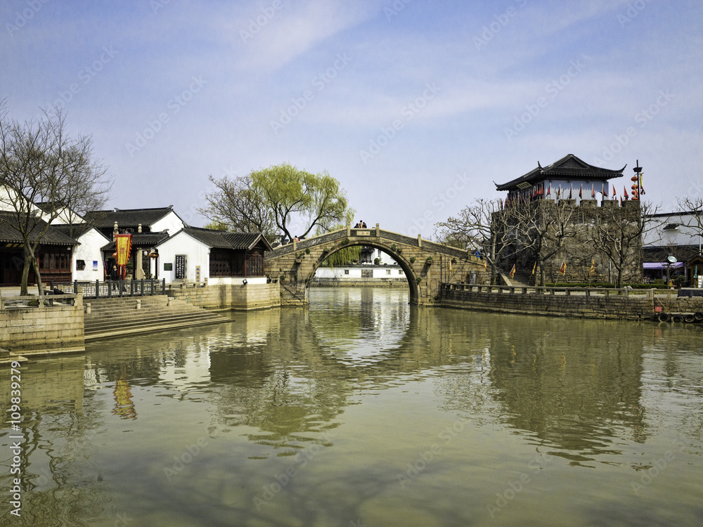Fototapeta premium 楓橋風景景勝区