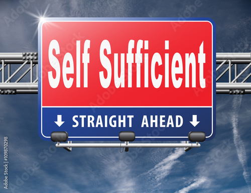 Foto Self sufficiency sustainable renewable energy and agriculture auto sufficient and simple living