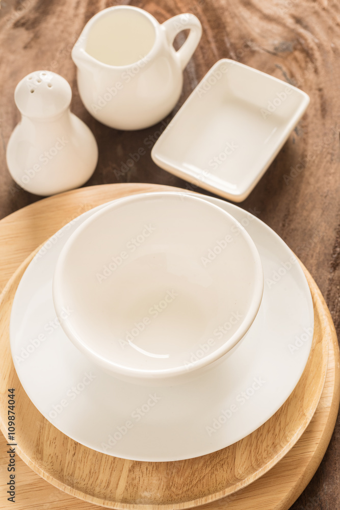 Ceramic bowl Ceramic bowl