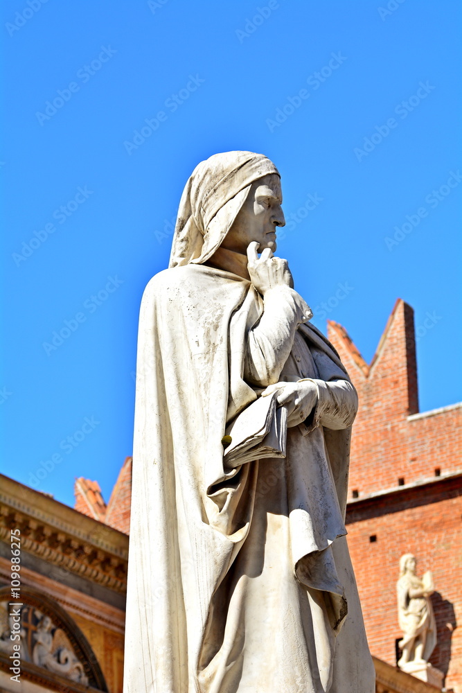 The staue of the most famous medieval writer in Italy, Dante Alighieri, the statue in Verona.