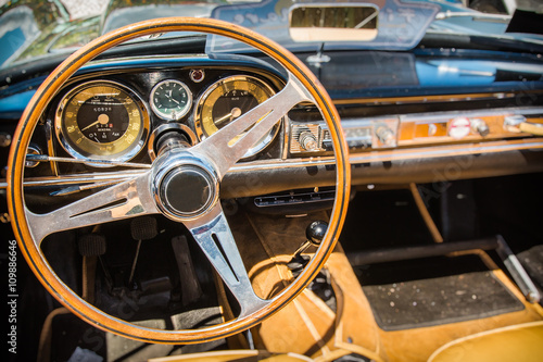 Vintage car cockpit © Max Barattini