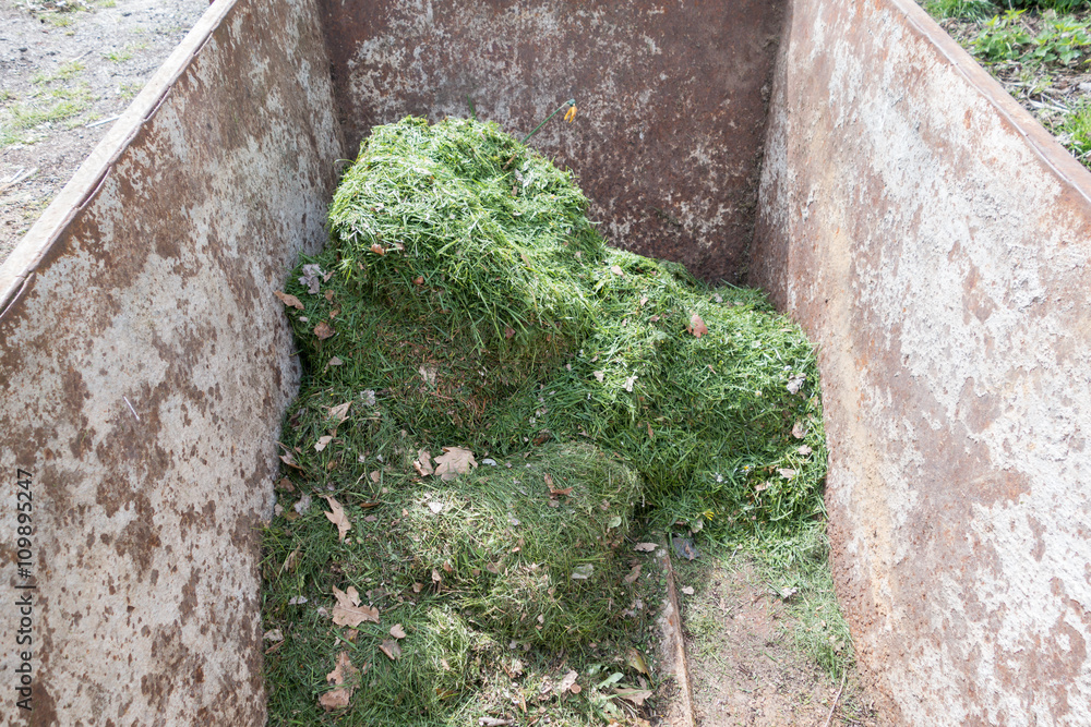 Naklejka premium rusty steel containers for garden waste