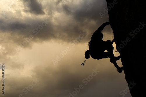 Canvas Print Climber on the edge.