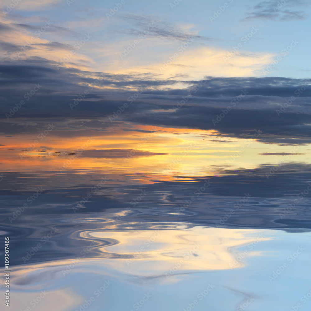Obraz premium Natural background of the colorful sky and beautiful water reflection, During the time sunrise and sunset
