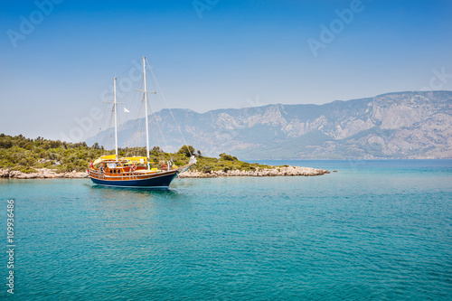 Obraz na płótnie View of Aegean Sea near Marmaris, Turkey w salonie