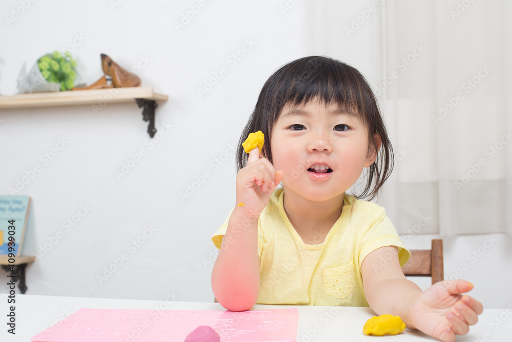 遊びに夢中な子ども