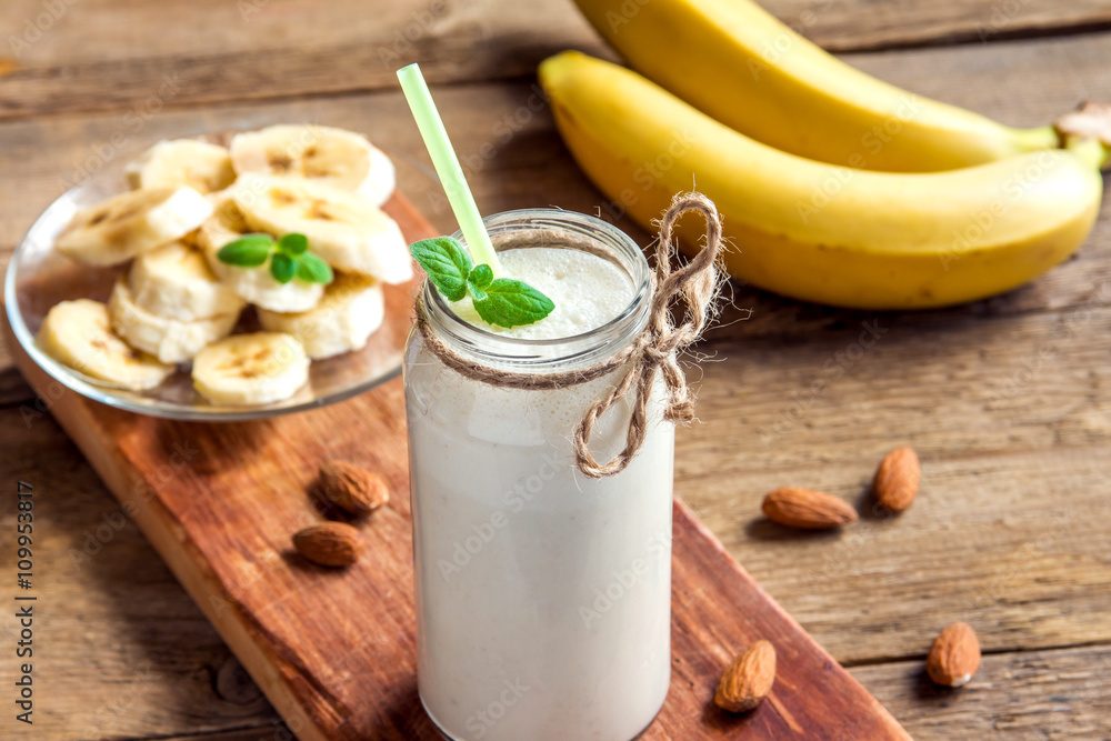 Banana smoothie Banana smoothie
