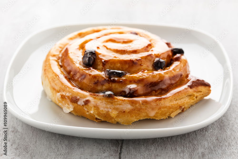 Rosinenschnecke - danish pastry Rosinenschnecke - danish pastry