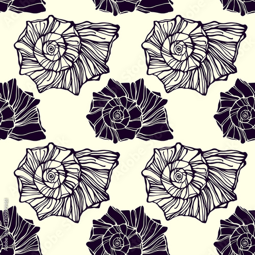Seamless pattern with decorative seashells