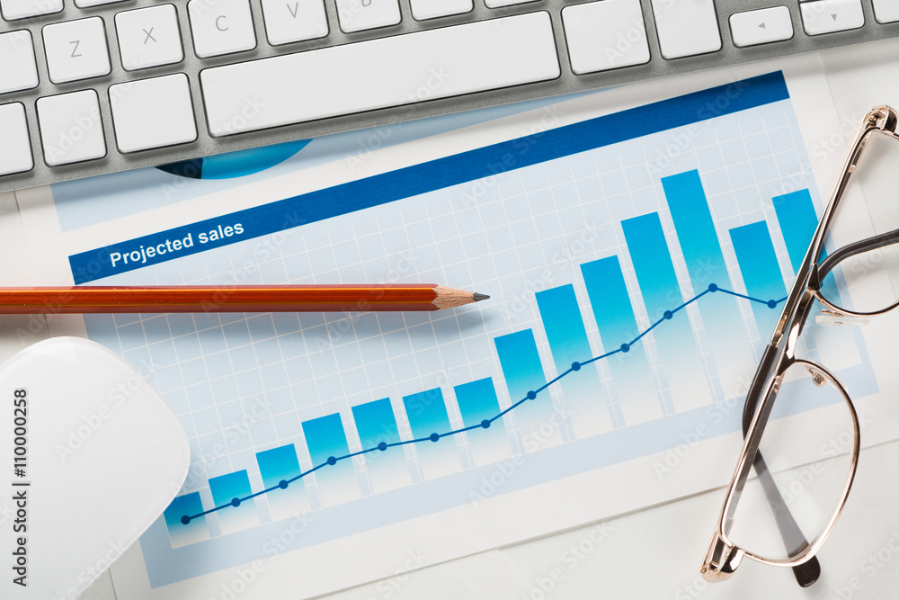 Fototapeta premium Preparing average sales report