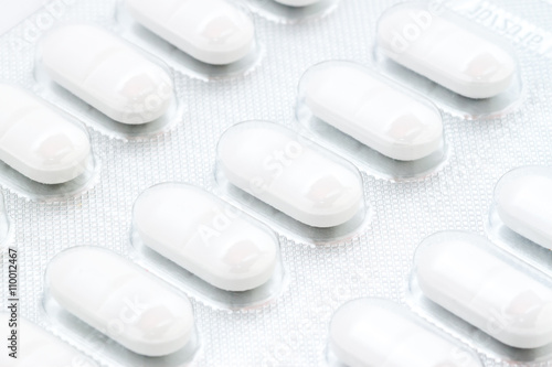 Obraz na plátně white pills in blister pack