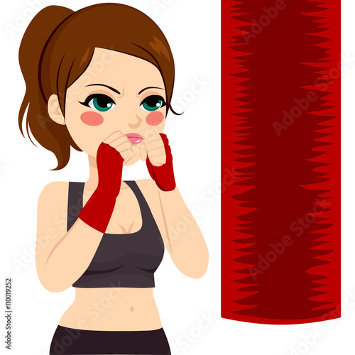 Sport kickboxing woman focu...