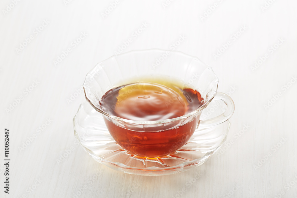 さざ波立つ紅茶 さざ波立つ紅茶