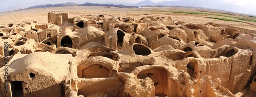 Sar Yazd, ancienne cité caravanière fortifiée, Iran photo
