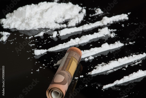 Lines of cocaine and 50 euro bill