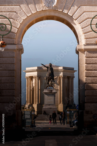 Fotografi Montpellier, le château d'eau, l'arc de triomphe.