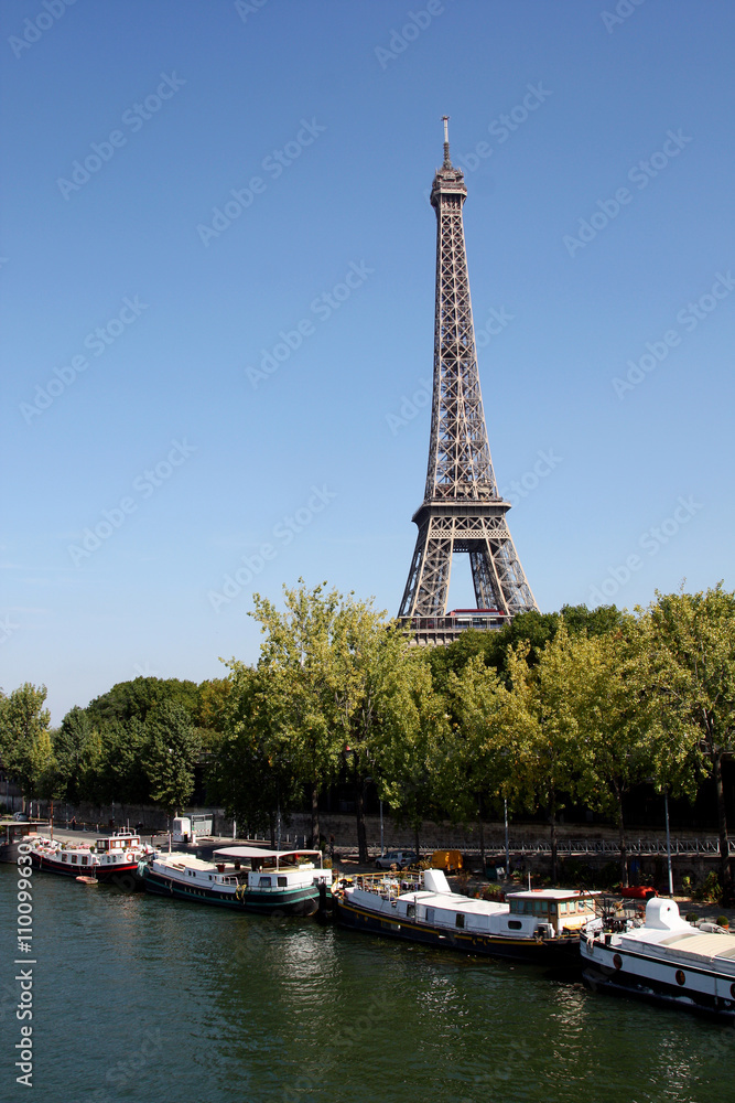 Paris: day view of eiffel tower 
