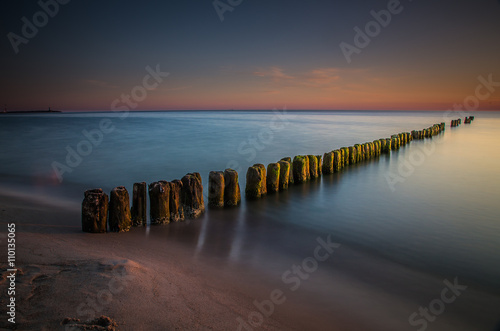 Fototapeta Naklejka Na Ścianę i Meble -  Wschód słońca nad Bałtykiem.