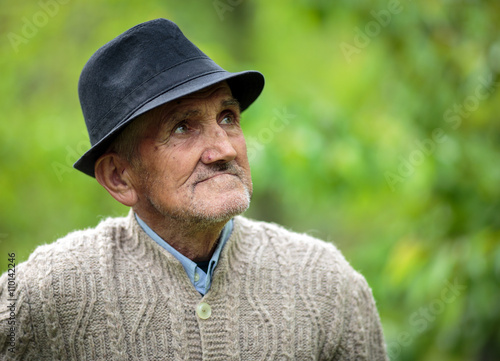 Old man in the garden © Xalanx