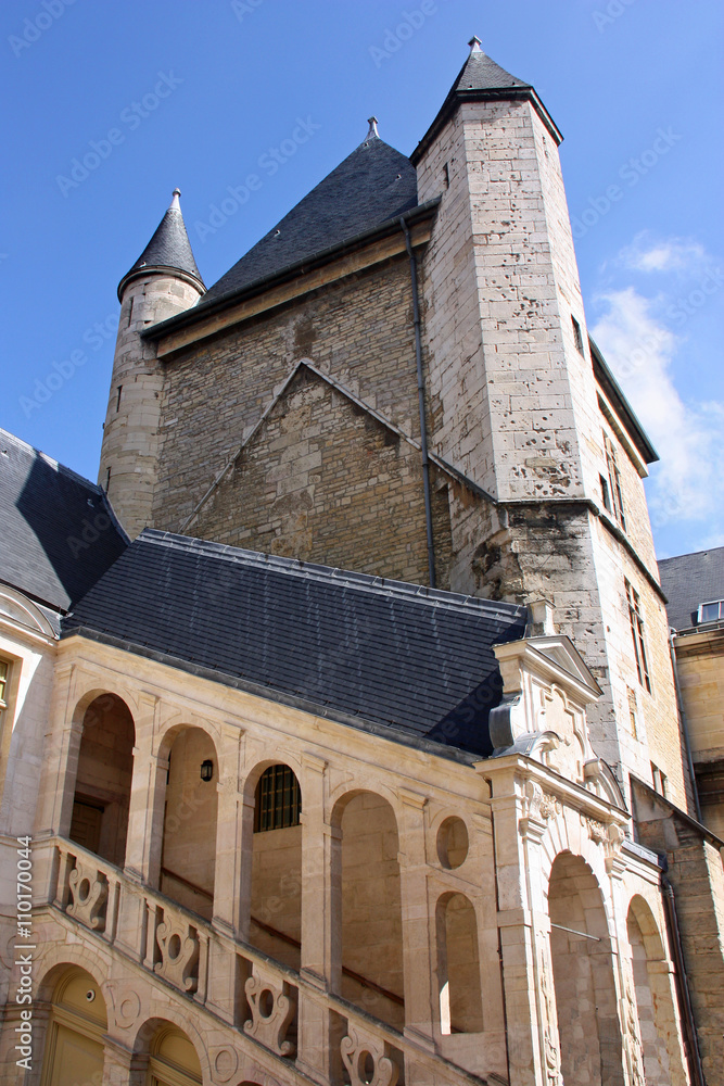 Dijon, tour du Palais des ducs de Bourgogne, France