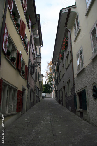 Narrow street / Little street in the old quarter of Zurich © Lali