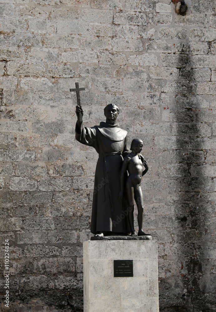 Naklejka premium Statue des Fray Junípero Serra in Havanna