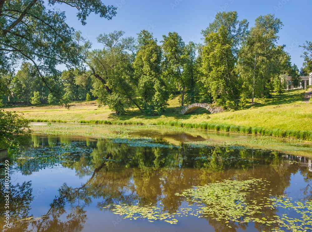Fototapeta premium Pavlovsk park near St.-Petersburg, Russia