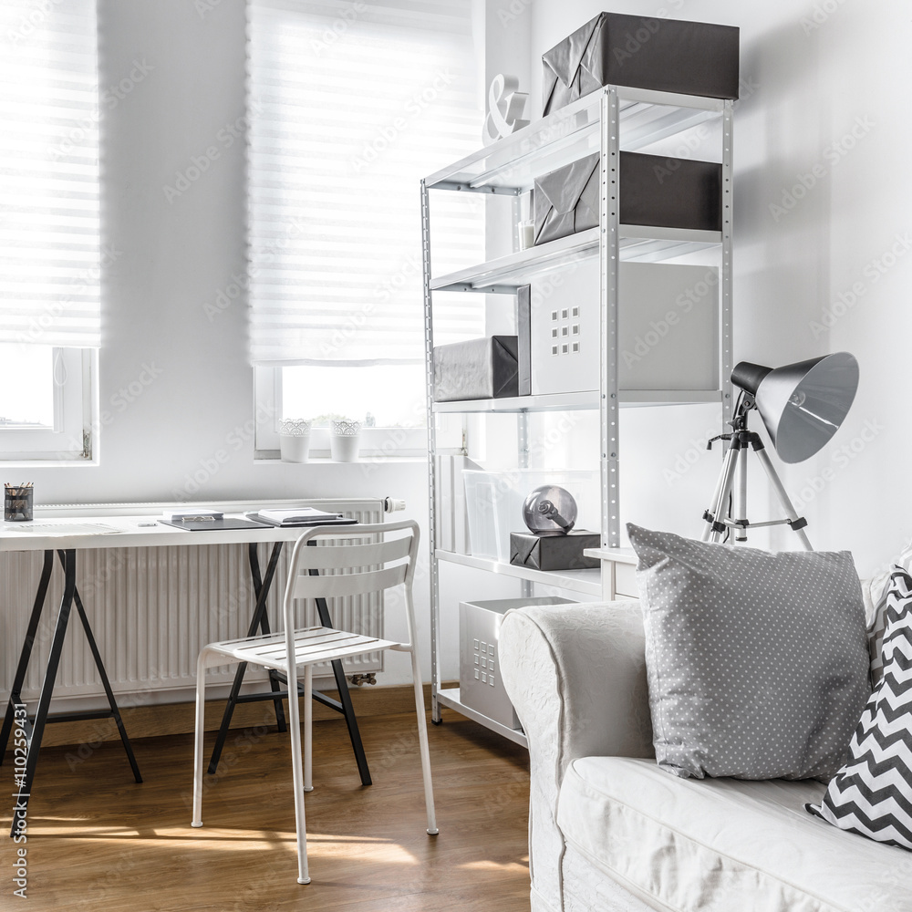 Minimalist arrangement design Minimalist arrangement design