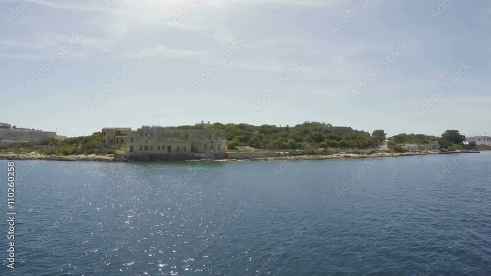 From Sliema to Valletta with Ferry Boat, Malta, Time Lapse, 4k
From Sliema to Valletta with Ferry Boat, Malta, Time Lapse, 4k