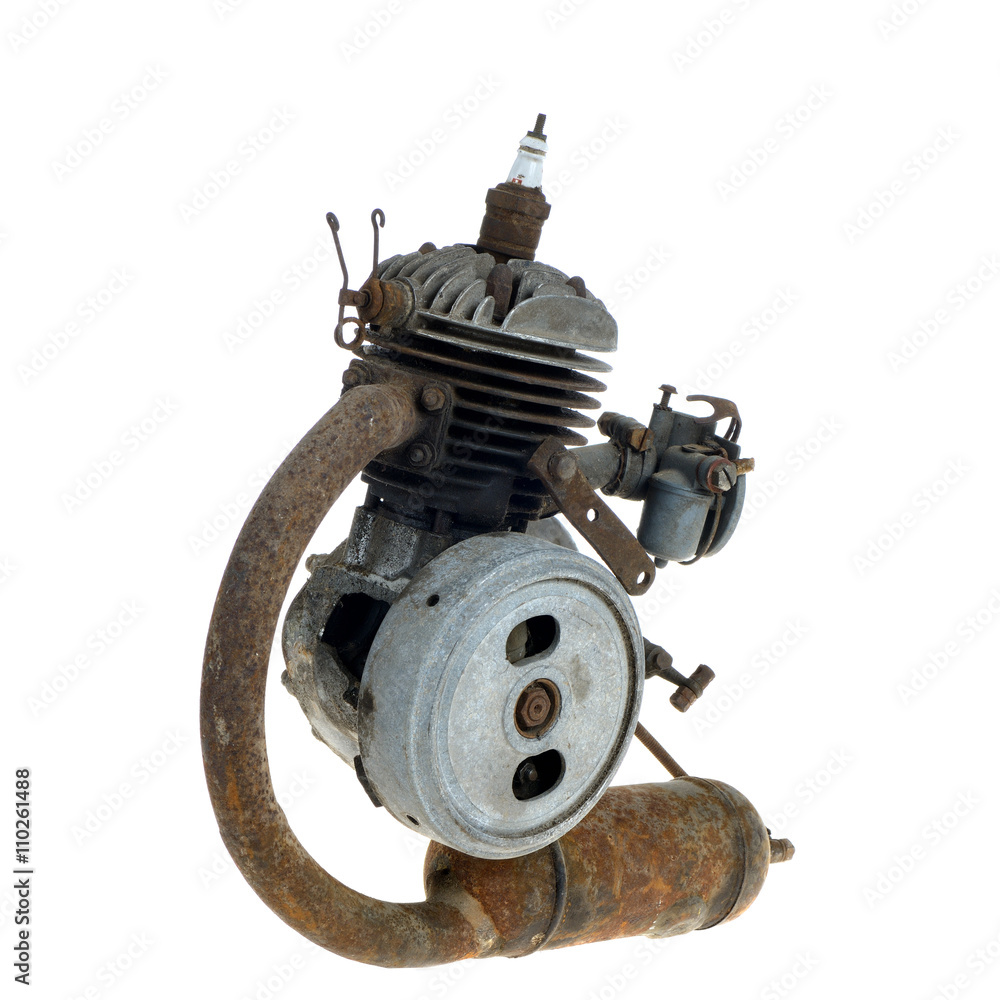 Obraz premium an old rusty engine motorcycle