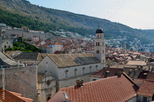 Dubrovnik Monastère Franciscain et colline photo