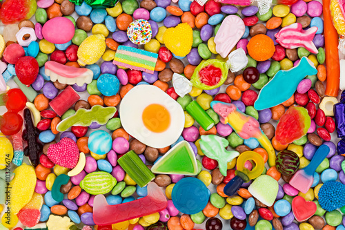 colorful tasty sweets candy background / bunter süßwaren süßigkeiten hintergrund