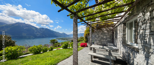 garden with pergola