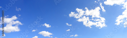 Cielo Azzurro con nuvole photo