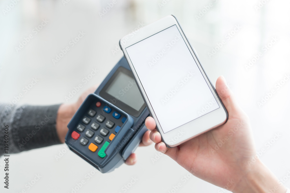 Customer pay by cellphone Customer pay by cellphone