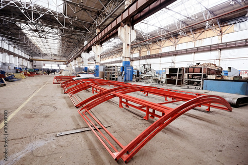 Production of metal structures on the plant