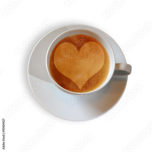 Kaffeetasse mit Herz in der Crema