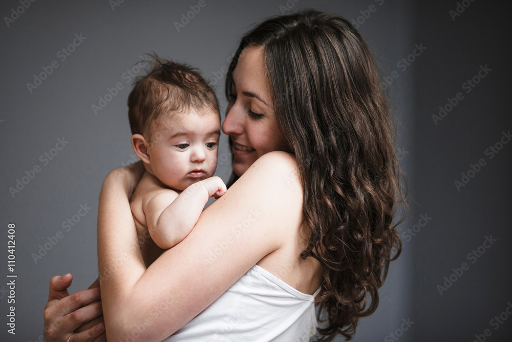 portret mom and daugther portret mom and daugther