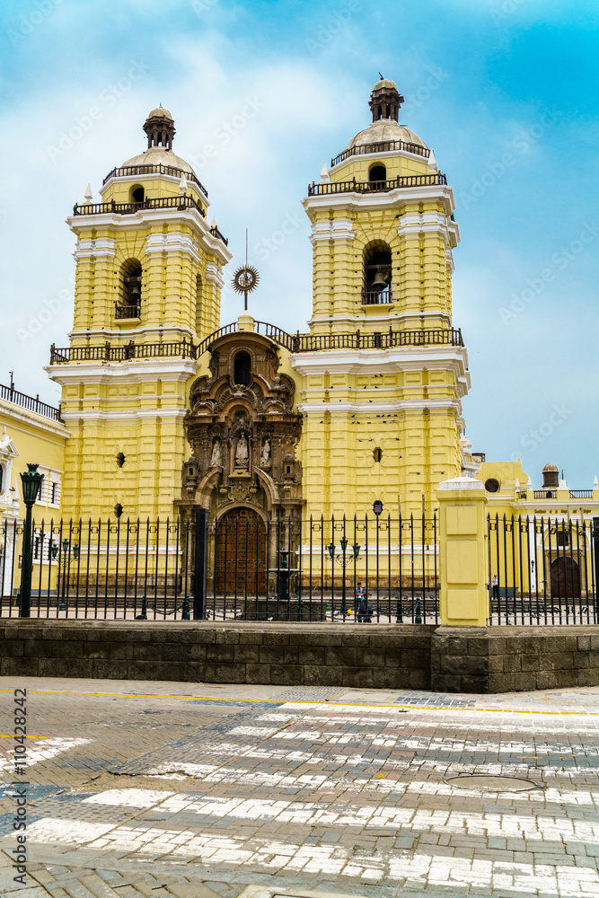Fototapeta premium The baroque style Monastery of San Francisco in Lima