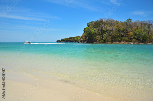 Summer Beach on Tropical Islands © karinkamon