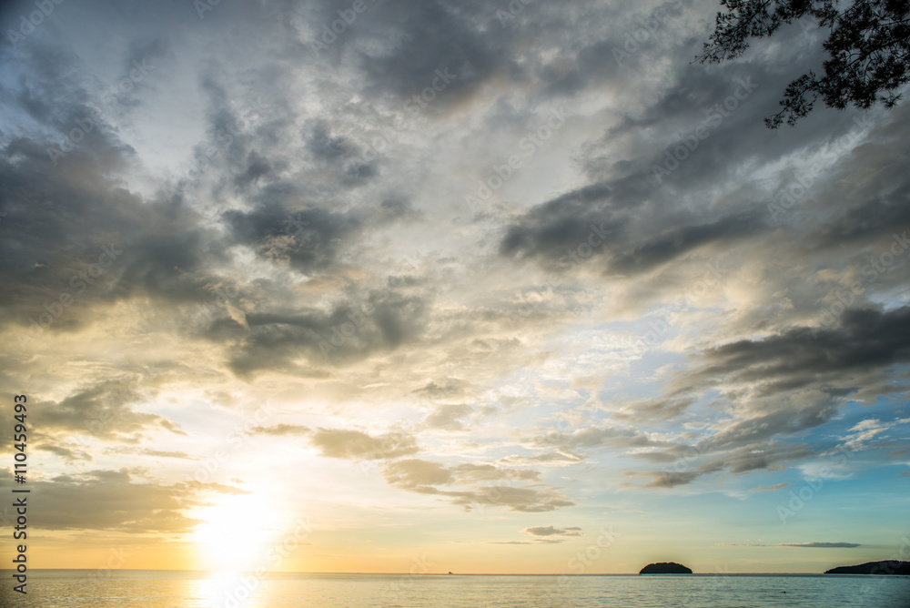 Obraz premium sunset on the sea