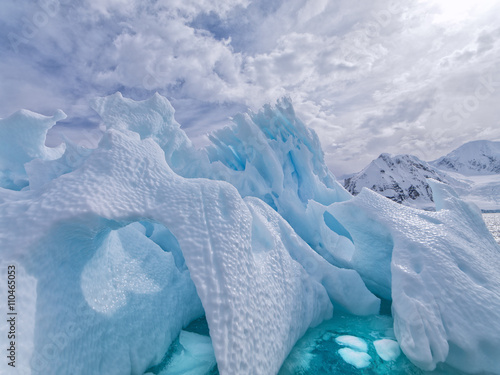 iceberg landscapes antarctica